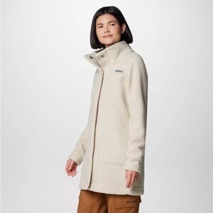Long white Columbia Panorama fleece teddy coat